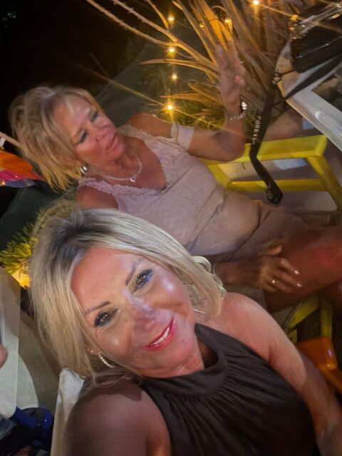 Elegance, laughter, and beautiful company. 🥂🍷🍾🌹❤️